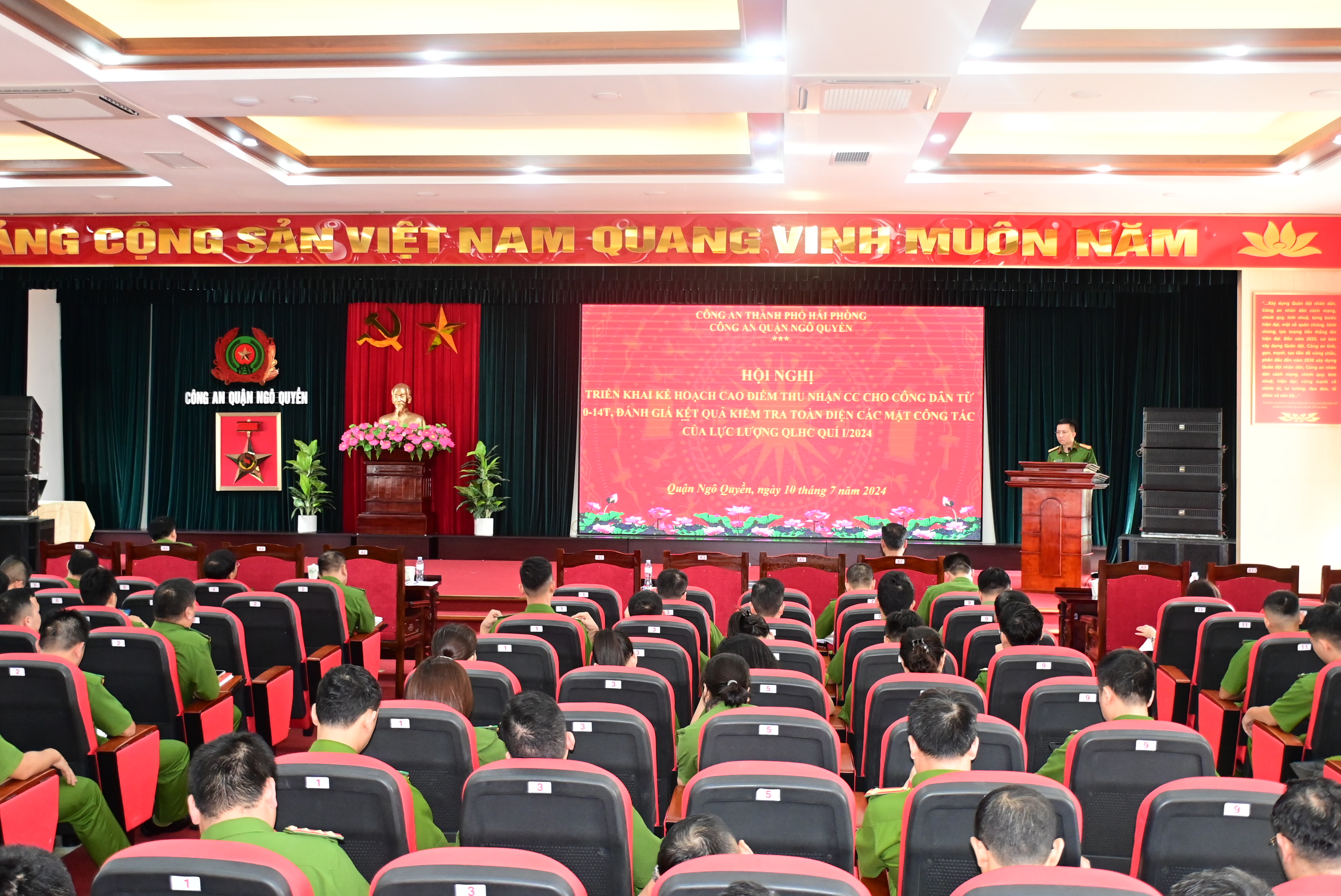 Công an quận Ngô Quyền: Mở đợt cao điểm thu nhận hồ sơ cấp thẻ Căn cước cho công dân độ tuổi từ 0-14 tuổi